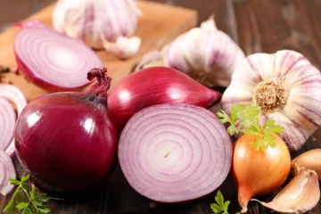 45 வருஷமா பூண்டு - வெங்காயத்தை தள்ளி வைத்த கிராமம் - ஷாக் பின்னணி!