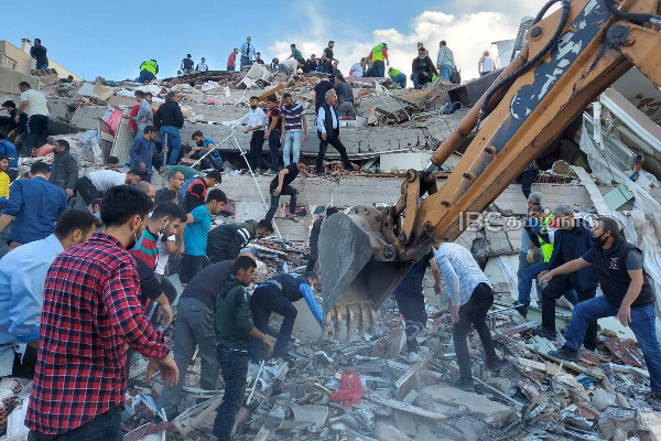 turkey-earthquake-8-year-old-girl-rescue