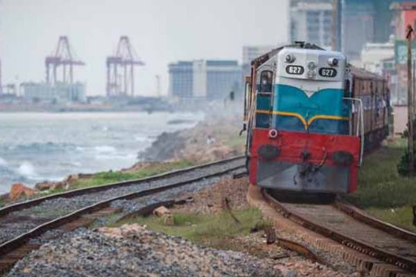 கரையோர தொடருந்து சேவைகள் குறித்து வெளியான தகவல்: பயணிகள் கவனத்திற்கு.. | Notice Regarding Delays In Coastal Train Services கரையோர தொடருந்து சேவைகள் குறித்து வெளியான தகவல்: பயணிகள் கவனத்திற்கு.. | Notice Regarding Delays In Coastal Train Services