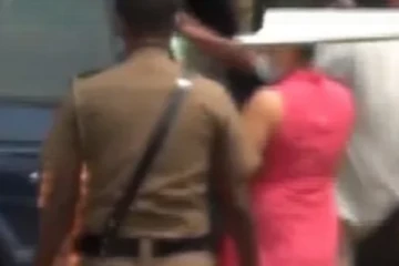 சுற்றிவளைப்பில் சிக்கிய வெளிநாட்டு அழகிகள்  ஐவர் உட்பட 6 பேர் !