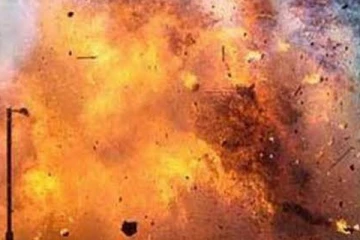 வீடொன்றில் வெடிப்பு சம்பவம் ; மூவர் கைது