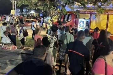 கிறிஸ்துமஸ் நிகழ்ச்சி ஒன்றில் கூட்டத்திற்குள் பாய்ந்த வாகனம்: பிரான்சில் பகீர் சம்பவம்