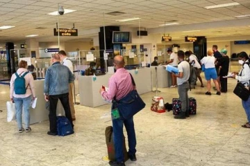 இலங்கையில் இருந்து வெளிநாடு செல்பவர்களுக்கு தயாரிக்கப்படும் போலி PCR! பொலிஸார் எச்சரிக்கை