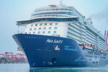 இலங்கையை வந்தடைந்த பாரிய பயணிகள் கப்பல்