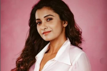 ஹாலிவுட் நாயகிகளுக்கு இணையாக மாடர்ன் லுக்கில் போட்டோ ஷுட் நடத்திய பிரியா பவானி ஷங்கர்- கலக்கல் போட்டோ