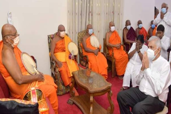 பீடாதிபதி நாயக்கர்களுக்கு உறுதியளித்த ஜனாதிபதி ரணில்! | President Ranil Assured The Nayakas