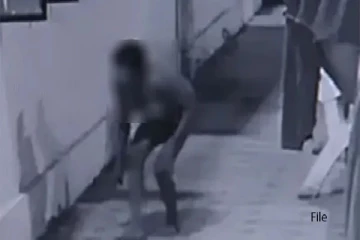 வவுனியா பல்கலைக்கழக பெண்கள் விடுதியில் உள்ளாடையுடன் நுழைந்த நபரால் பரபரப்பு!