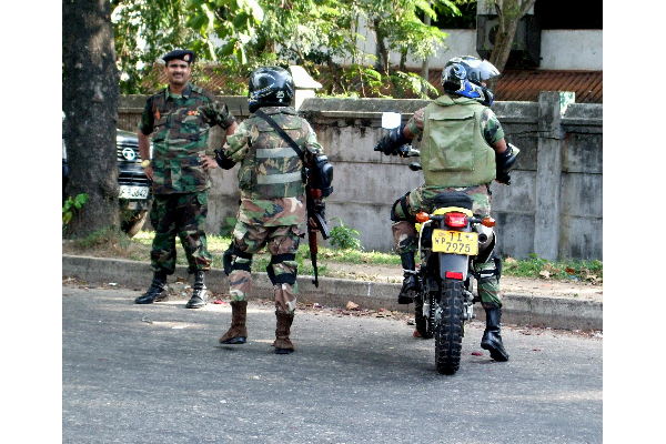 வடக்கு கிழக்கு மாகாணங்களில் குவிக்கப்பட்ட ஆயுதம் ஏந்திய படையினர்! | Armed Soldiers Concentrated North And East