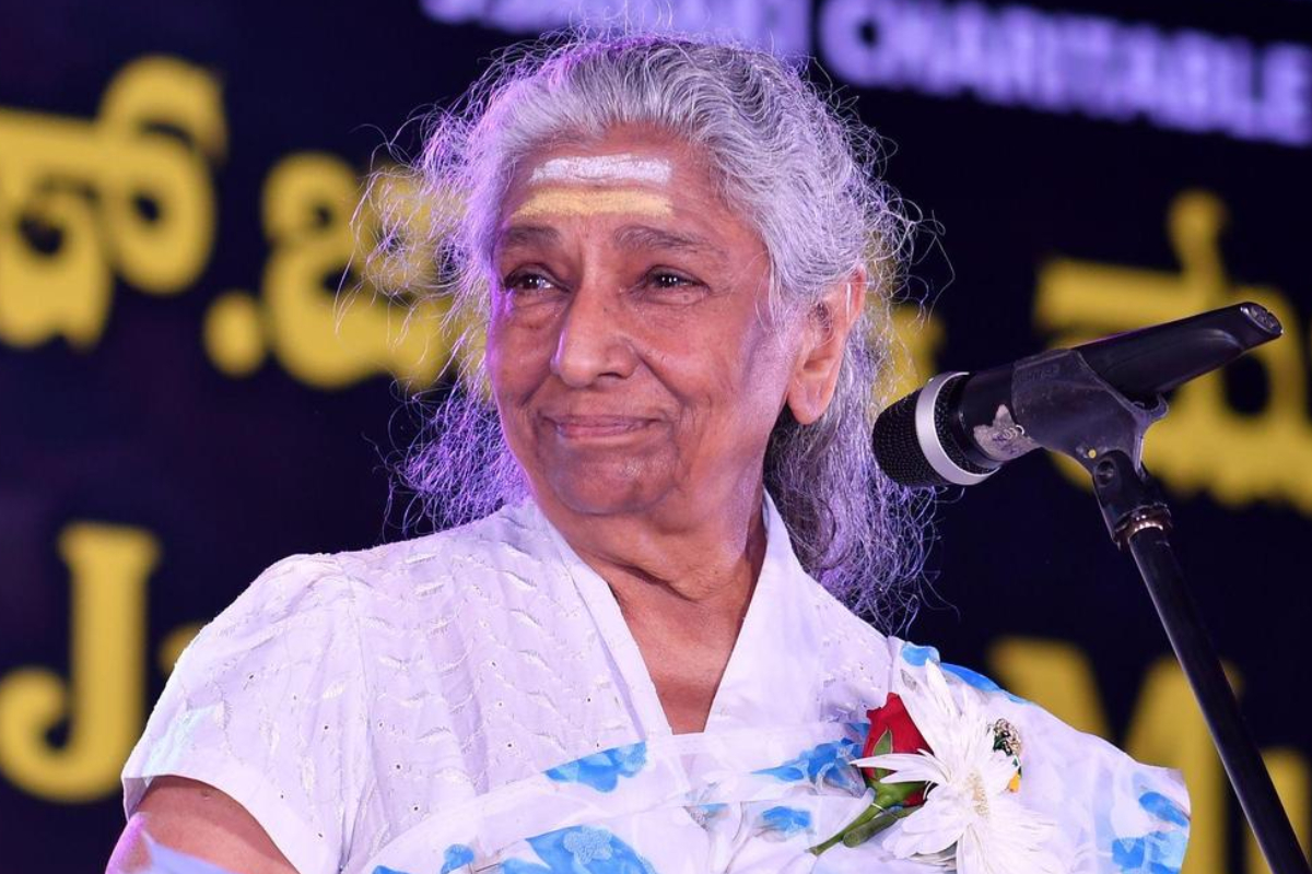 20 மொழிகளில், 48,000 பாடல்கள் பாடிய ஒரே பாடகி.. 4 முறை தேசிய விருது!! எஸ். ஜானகி செய்த சாதனைகள் | Singer S Janaki Achievements In Cinema 20 மொழிகளில், 48,000 பாடல்கள் பாடிய ஒரே பாடகி.. 4 முறை தேசிய விருது!! எஸ். ஜானகி செய்த சாதனைகள் | Singer S Janaki Achievements In Cinema