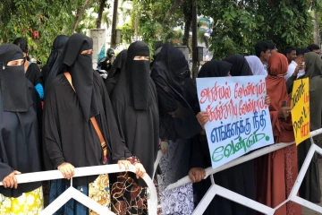 உயிர்த்த ஞாயிறு தாக்குதல்: விசாரணையை திசைத்திருப்ப முயற்சிக்கும் தேரர்கள் - வெடித்த போராட்டம்