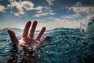 நீரில் மூழ்கி இளைஞர் உயிரிழப்பு