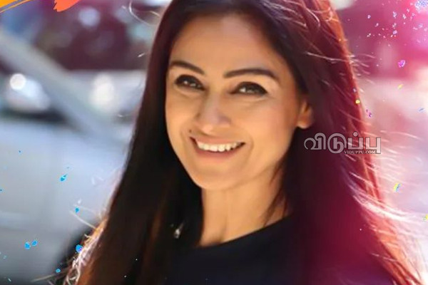 என்ன சிம்ரன் இதெல்லாம்.. அந்த விஷயத்தில் இளம் நடிகைகளுக்கு சவால் விடும் 46 வயது நடிகை | Simran Latest Hot Photoshoot