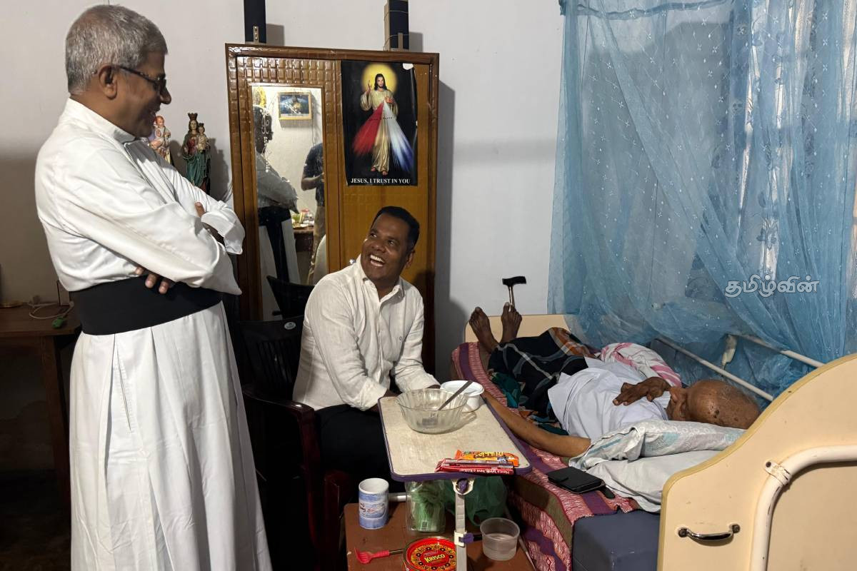 பலராலும் மறக்க முடியாத FR.S.J இம்மானுவேலை சந்தித்தார் IBC பாஸ்கரன் | Bhaskaran Kandiah Meets Former Priest In Person