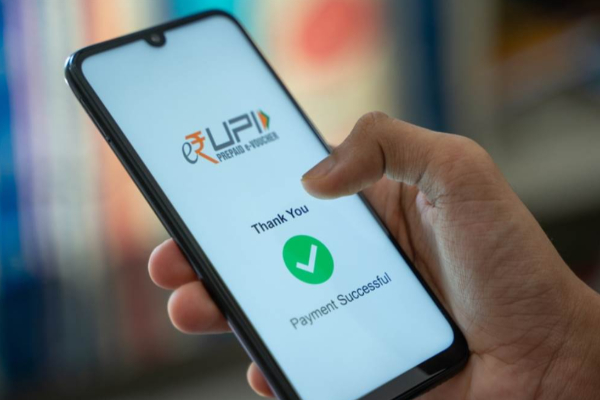 யூபிஐ செயலியில் PIN இல்லாமலே பணம் அனுப்பலாம் - இன்று முதல் புதிய நடைமுறை | Upi Payment By Biometric Authentication From Today