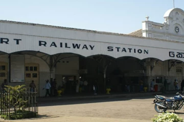 கொழும்பு கோட்டையில் இருந்து புறப்படும் புகையிரத பயணங்கள் நிறுத்தம்