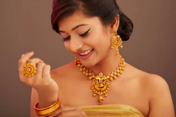 தொடர் ஏற்றத்தில் இருந்த தங்க விலையில் மாற்றம்!