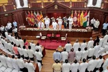 திங்களன்று பதவி ஏற்கிறது புதிய அமைச்சரவை