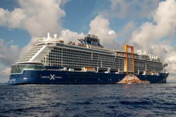 கொழும்பை வந்தடைந்த பிரம்மாண்ட கப்பல்!