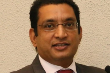 විදේශ කටයුතු අමාත්‍ය අලි සබ්රි ප්‍රබලයින් දෙදෙනෙකු හමුවෙයි..