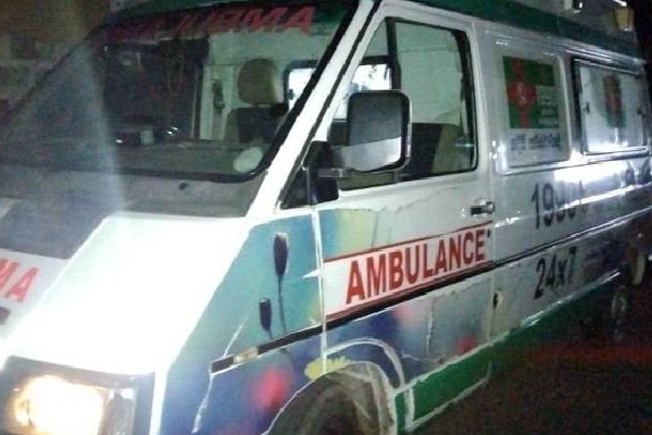 யாழில் இரவு உயிர்காப்பு பணியாளரை அச்சுறுத்திய கும்பல்! | Gang Threatened The Lifeguard At Night In Jaffna