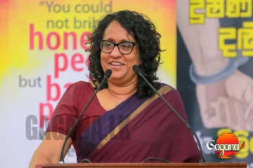 රටේ මිනිස්සුන්ගේ අවශ්යතා ඉටු කරන්න බැරි වුණේ වෙන මොකුත් නිසා නෙවෙයි සල්ලි නෑ, ඇයි ඉතින් දූෂිත වැඩ කරලානේ කියන හරිනි