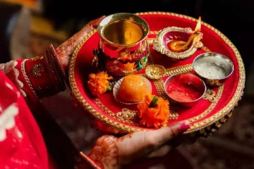 கணவனுக்காக காலையில் விரதம் இருந்து.., மாலையில் விஷம் வைத்து கொன்ற மனைவி