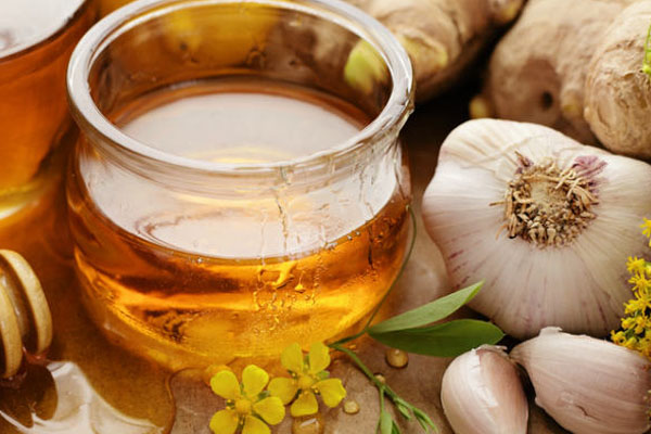 பூண்டை இப்படி சாப்பிடுபவர்களுக்கு கொலஸ்ட்ரால் வராதாம் | People Eat Garlic Like This Do Not Get Cholesterol