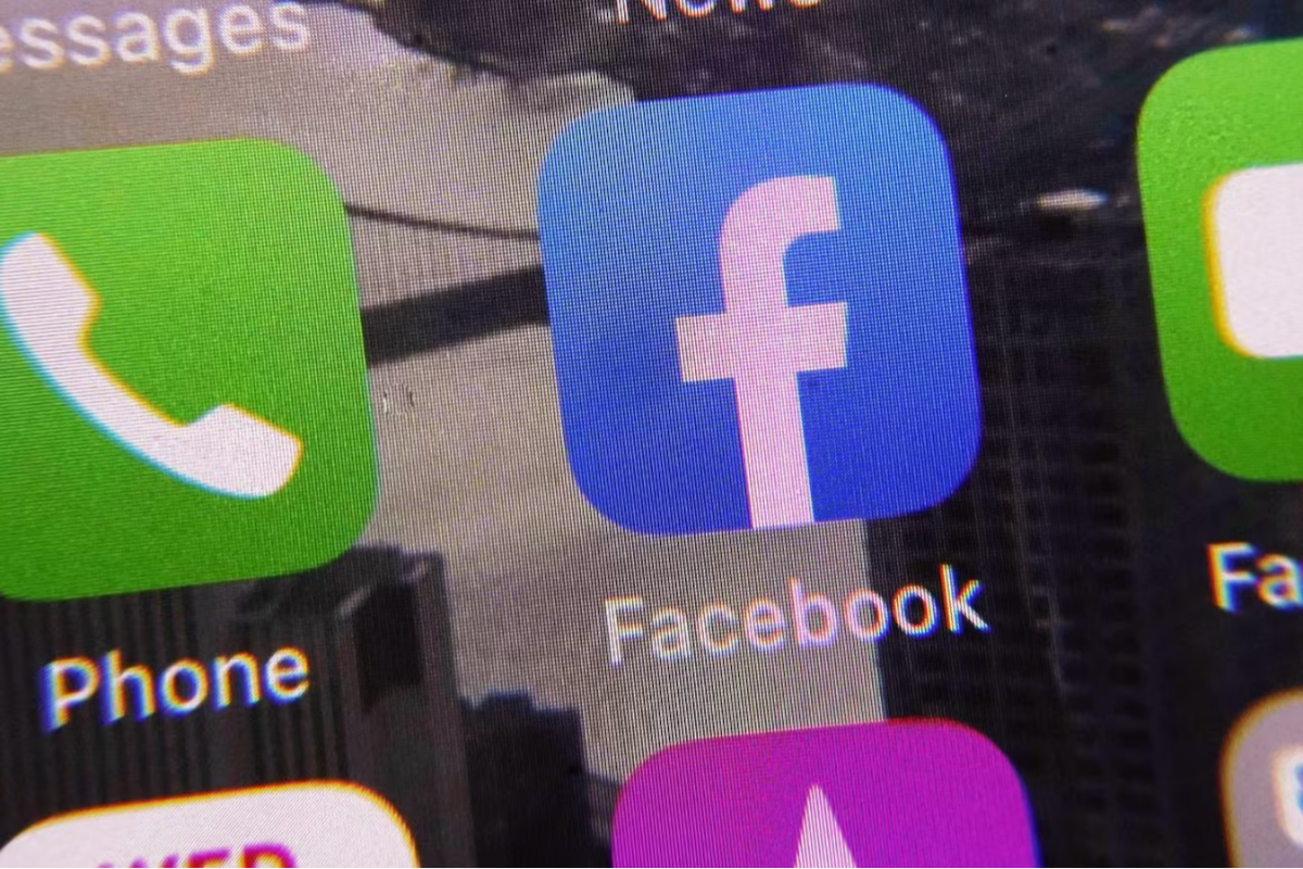 சிறுவர்களுக்கு சமூக ஊடகத் தடை? கனடாவில் வலுக்கும் கோரிக்கை | Petition Launched To Demand Canadian Government