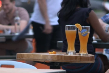 தடுப்பூசி போடாதவர்கள்... ரொறன்ரோ உணவகம் ஒன்று முன்வைத்த கோரிக்கை