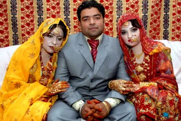 ஜாதகத்தில் இந்த ராசிக்கு இரண்டு மனைவிகள் அமையும் அதிர்ஷ்டம் இருக்காம்! யார் அவர்கள் தெரியுமா?