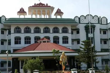 செஸ் ஒலிம்பியாட்  போட்டி : பிரதமர் படத்தை சேர்க்கக் கோரிய வழக்கில் தீர்ப்பு ஒத்திவைப்பு