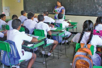 නව අධ්‍යාපන ප්‍රතිසංස්කරණ යටතේ පන්තියක සිසුන් සංඛ්‍යාවේත් වෙනසක් - නොවැම්බර් 30 වෙනිදා සිට මේ ගුරුවරුන්ට රාජකාරියක්