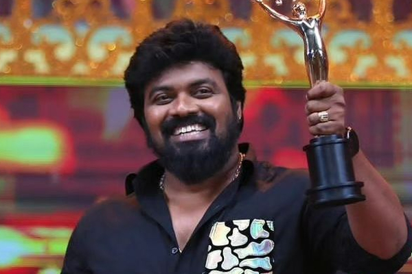 காதலி போட்டோவை வெளியிட்ட வானத்தைப்போல ராஜபாண்டி! ஜோடிக்கு குவியும் வாழ்த்து | Vanathaipola Rajapandi Ashwinkarthi Lover Gayathri காதலி போட்டோவை வெளியிட்ட வானத்தைப்போல ராஜபாண்டி! ஜோடிக்கு குவியும் வாழ்த்து | Vanathaipola Rajapandi Ashwinkarthi Lover Gayathri