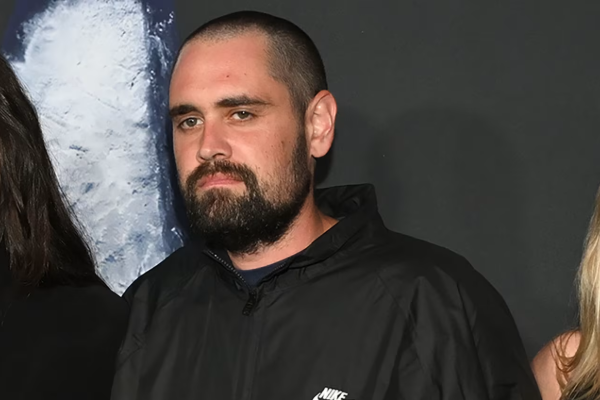 ஹாலிவுட் இயக்குனர் ரொப் மற்றும் அவரது மனைவியினது மரணம் குறித்து வெளியான அதிர்ச்சி தகவல் | Rob Reiner And His Wife Have Died ஹாலிவுட் இயக்குனர் ரொப் மற்றும் அவரது மனைவியினது மரணம் குறித்து வெளியான அதிர்ச்சி தகவல் | Rob Reiner And His Wife Have Died