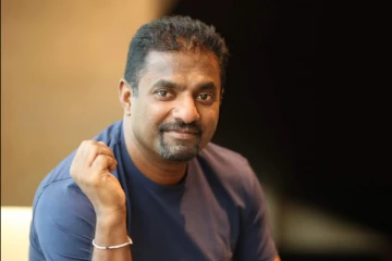 நீங்கள் பந்துவீசியதிலேயே கடினமான பேட்ஸ்மேன் யார்? இலங்கை ஜாம்பவான் முரளிதரன் பதில்