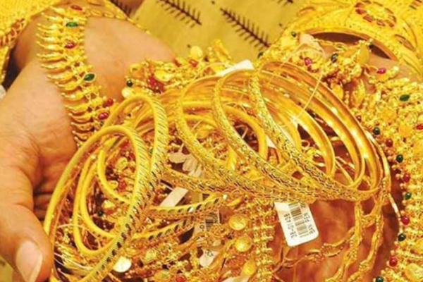 Today Gold Rate: தலைசுற்ற வைக்கும் தங்கத்தின் விலை! இன்று சவரன் எவ்வளவு? | Gold Rate January 19 2026 India And Srilanka