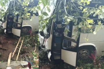 இந்திய சுற்றுலாப் பயணிகளை ஏற்றிச் சென்ற பேருந்து விபத்து