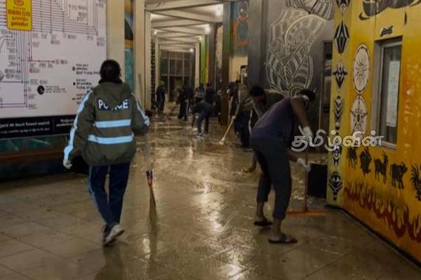 மோசமான வானிலை! தூய்மை செய்யும் பணியில் நுவரெலியா பொலிஸார் | Nuwara Eliya Police In The Cleaning Process