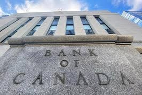 வட்டி வீதத்தை அதிகரித்த கனேடிய மத்திய வங்கி! | Canada Raises Interest Rate By Half Percentage