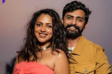 மறுமணம் செய்துகொள்ள போகும் தனது காதலருடன் நடிகை அமலாபால் எடுத்த புகைப்படங்கள்