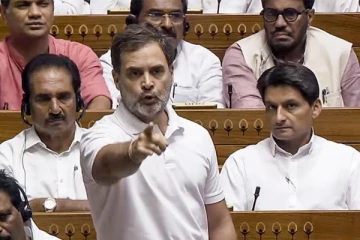 நீட் தேர்வு பணக்காரர்களுக்கு - ஏழை மாணவர்கள் எதிர்காலத்தில் அக்கறை இல்லை!! ராகுல் கடும் கண்டனம்!