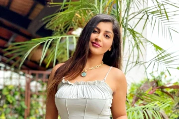 வேதனை இருந்தாலும் சந்தோஷமா இருக்கு - யாஷிகா ஆனந்தின் உருக்கமான ட்வீட்