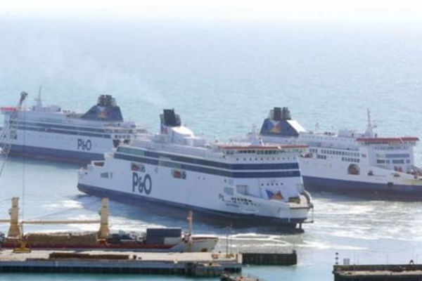 பிரித்தானிய நிறுவனம் ஒன்றின் அதிர்ச்சி முடிவு! சிக்கலில் 800 ஊழியர்களின் வாழ்வாதாரம் | Uk Boat Service Employees Ferries Cancels Stranded