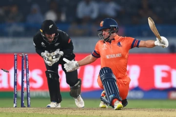 சான்ட்னர் சுழலில் சிக்கிய நெதர்லாந்து: 99 ஓட்டங்கள் வித்தியாசத்தில் நியூசிலாந்து அபார வெற்றி