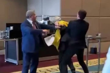 சர்வதேச மாநாடு ஒன்றில் ரஷ்ய - உக்ரைன் எம்.பிக்களிடையே ஏற்பட்ட கைகலப்பு!