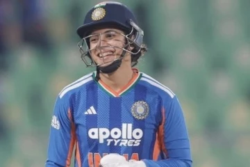 இலங்கை துவம்சம் செய்த ஸ்மிருதி மந்தனா: 10,000 ஓட்டங்களை கடந்து புதிய சாதனை