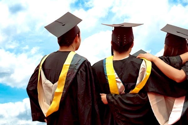 இலங்கையில் மூன்றில் ஒரு பட்டதாரி வேலையில்லாமல் திண்டாட்டம் | Graduate Joblessness