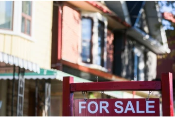 ரொறன்ரோவில் வீடு விற்பனை தொடர்பில் வெளியான தகவல்!