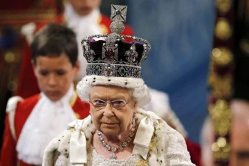 மறைந்த ராணியின் கோஹினூர் வைர கிரீடம் யாருக்கு?