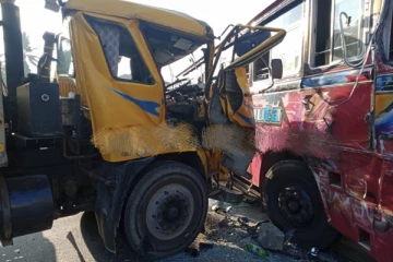 கொழும்பு - ஹொரணை வீதியில் விபத்து! - 12 பேர் படுகாயம்